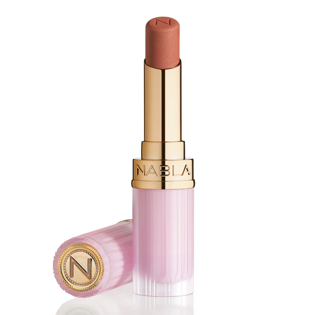 NABLA Beyond Blurry Lipstick Pomadka do Ust Divinize