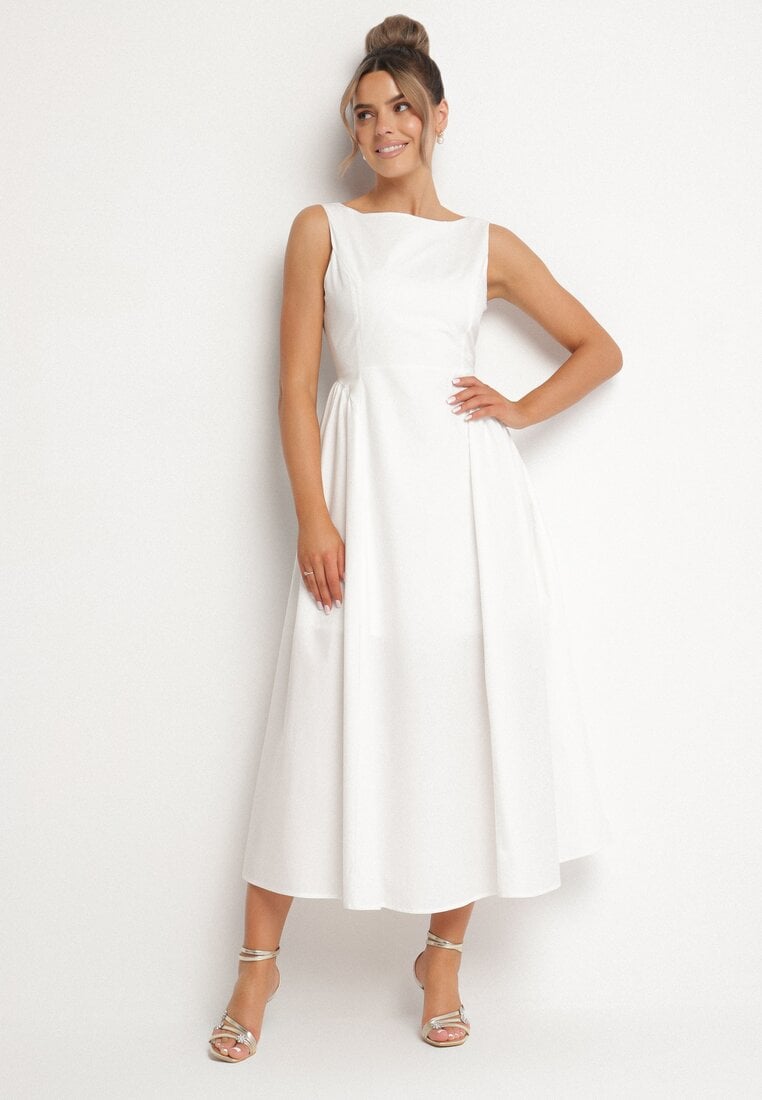 Biała Bawełniana Sukienka o Rozkloszowanym Kroju Halowena