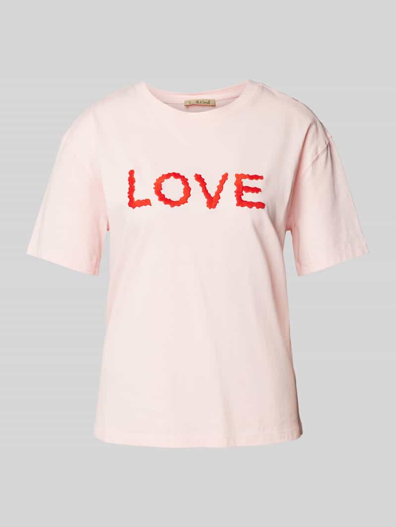 T-shirt z wyhaftowanym logo