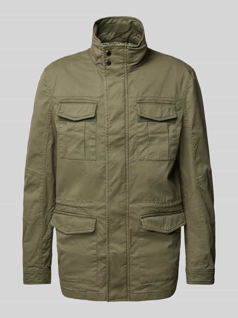 Kurtka z kieszeniami z patką