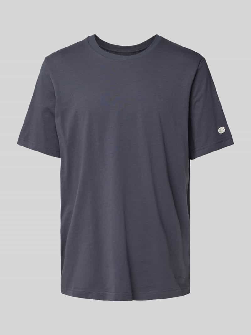 T-shirt z wyhaftowanym logo