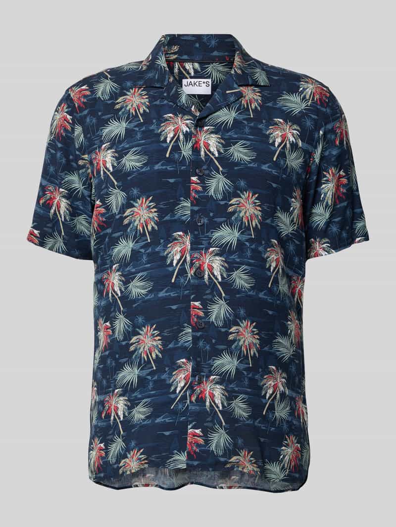 Koszula biznesowa o kroju slim fit z kołnierzem z połami