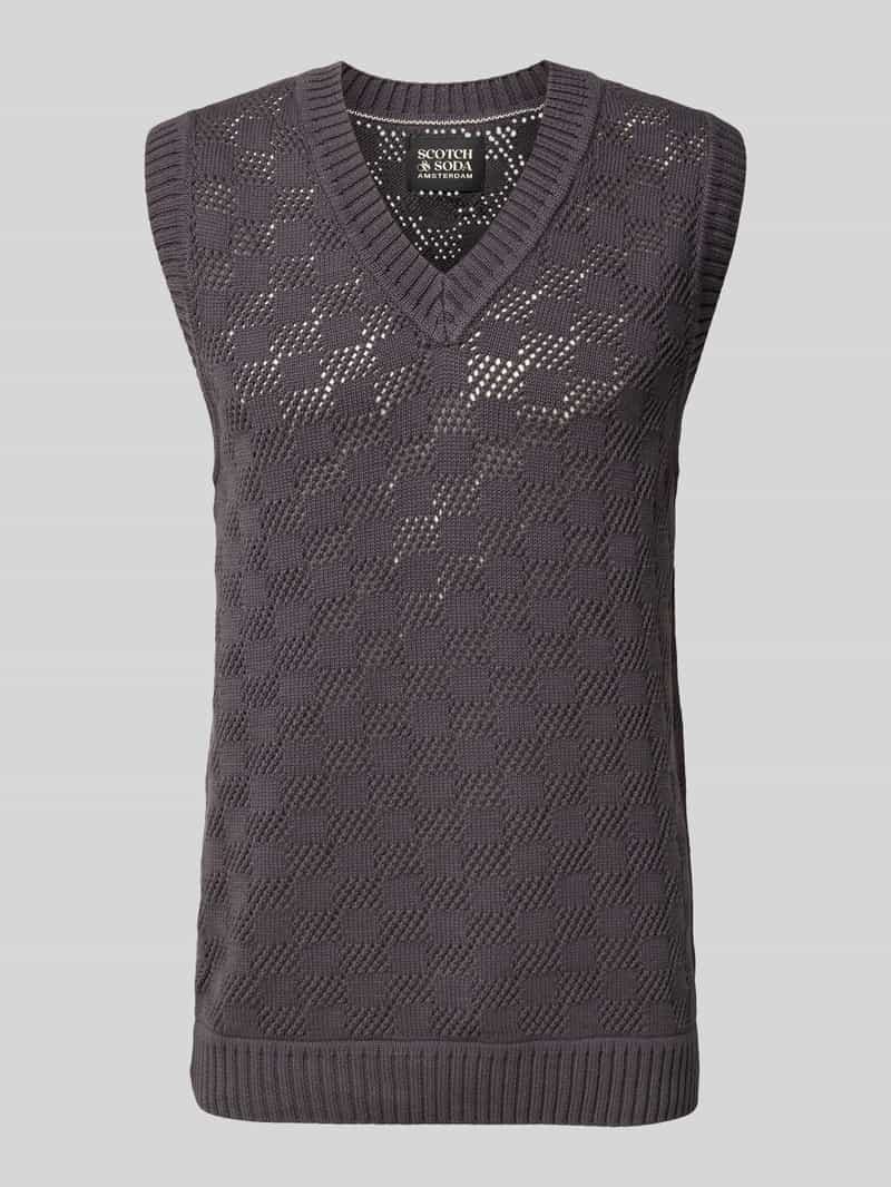 Bezrękawnik z prążkowanymi wykończeniami