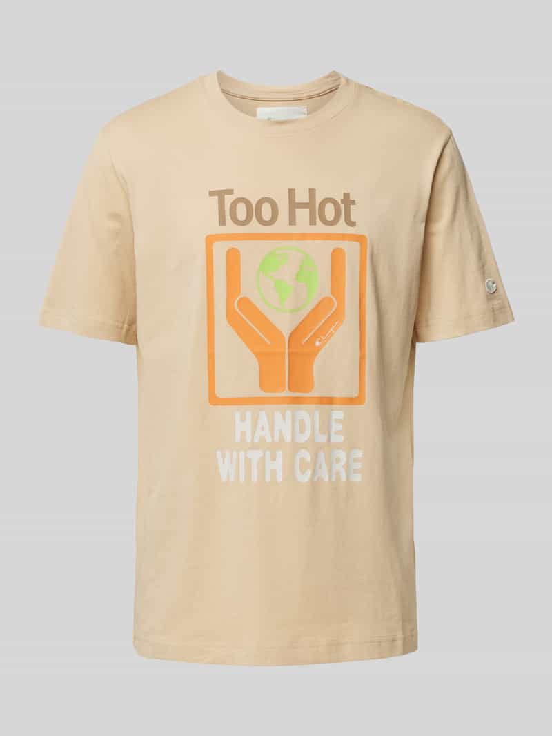 T-shirt z detalami z logo