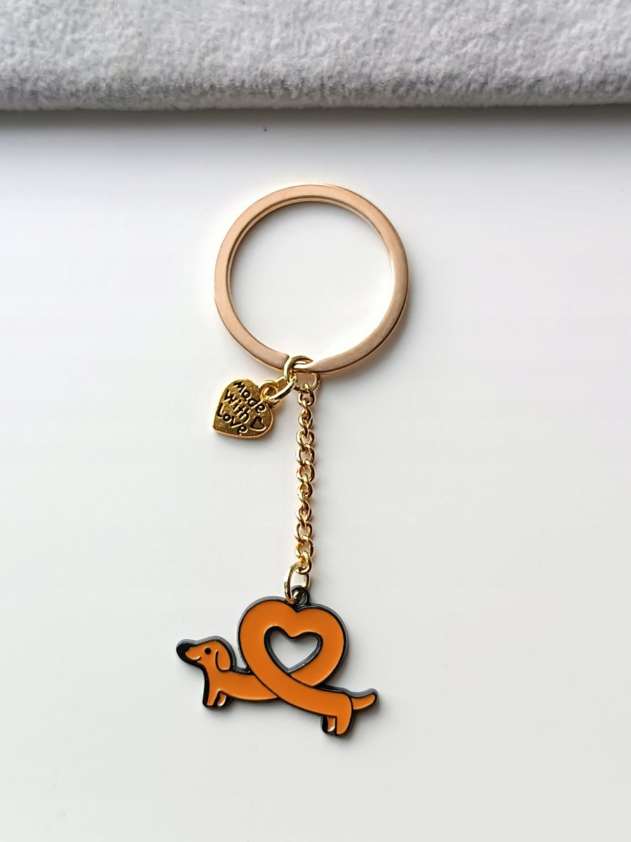 Złoty Breloczek Brelok Do Kluczy Brązowy Pies Jamnik Serce