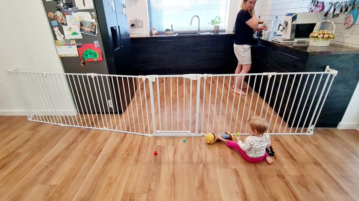 Bramka Zabezpieczająca Schody Drzwi Kominek Dla Dzieci Ochronna Barierka Rozporowa Kojec