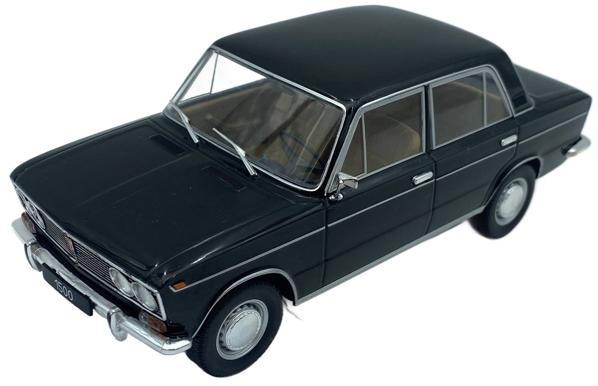 Lada Łada 1500 1977 model METAL 124237 WhiteBox 1:24 czarny
