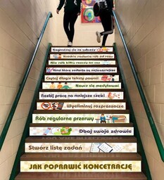 Naklejki na schody: Jak poprawić koncentrację
