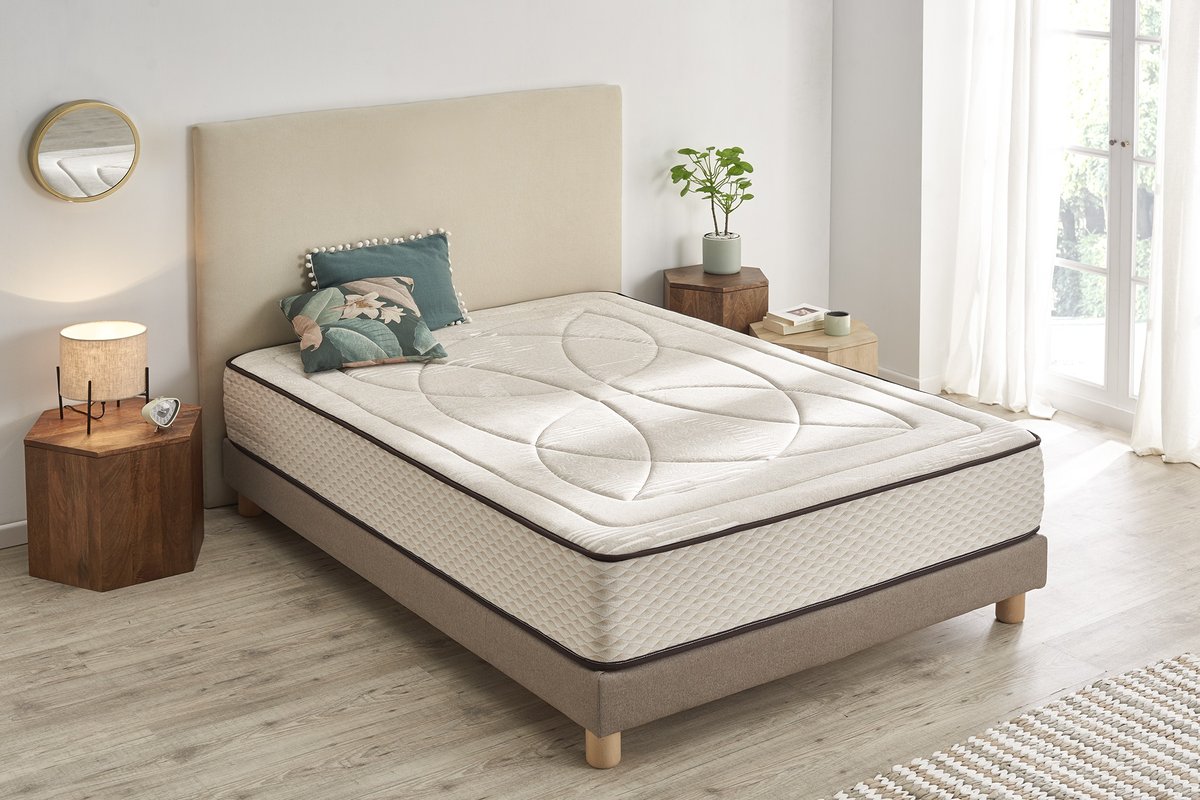 Materac piankowy 90x190 cm Moonia Golden Class Max H2/H3