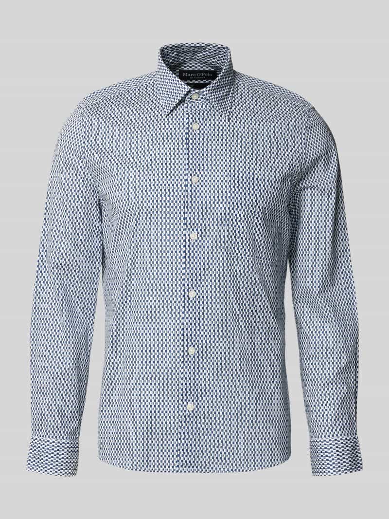 Koszula casualowa o kroju shaped fit z drobnym wzorem na całej powierzchni