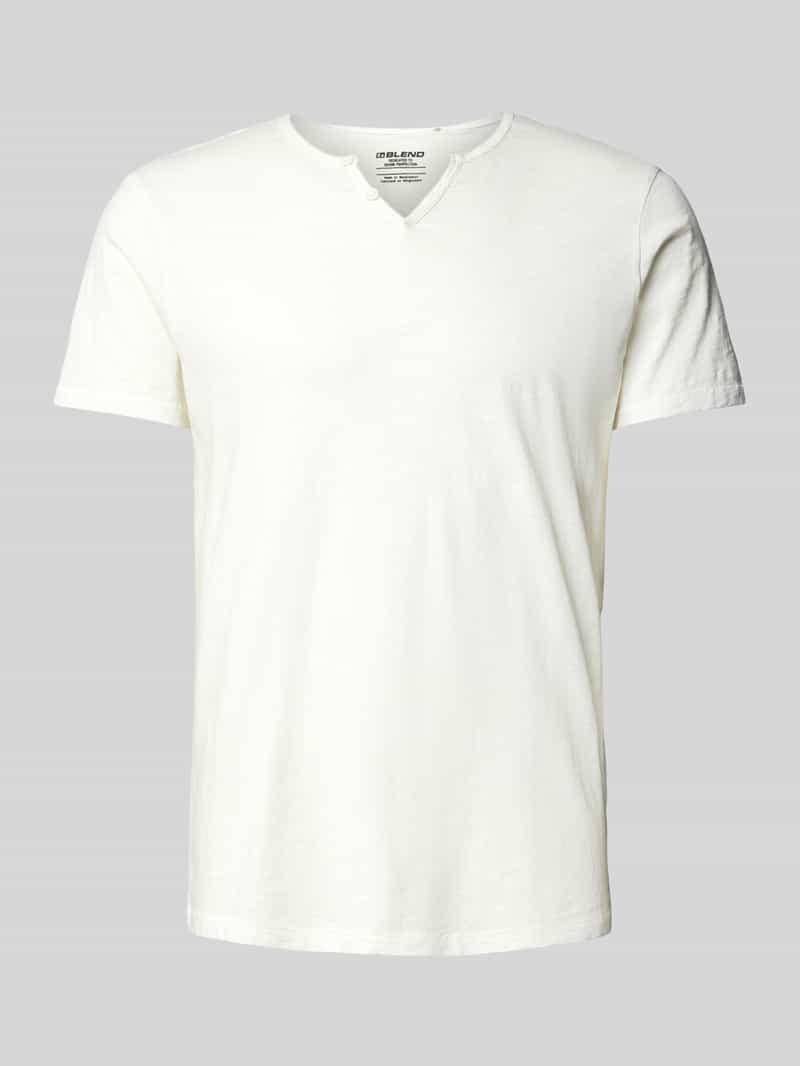 T-shirt z dekoltem serafino