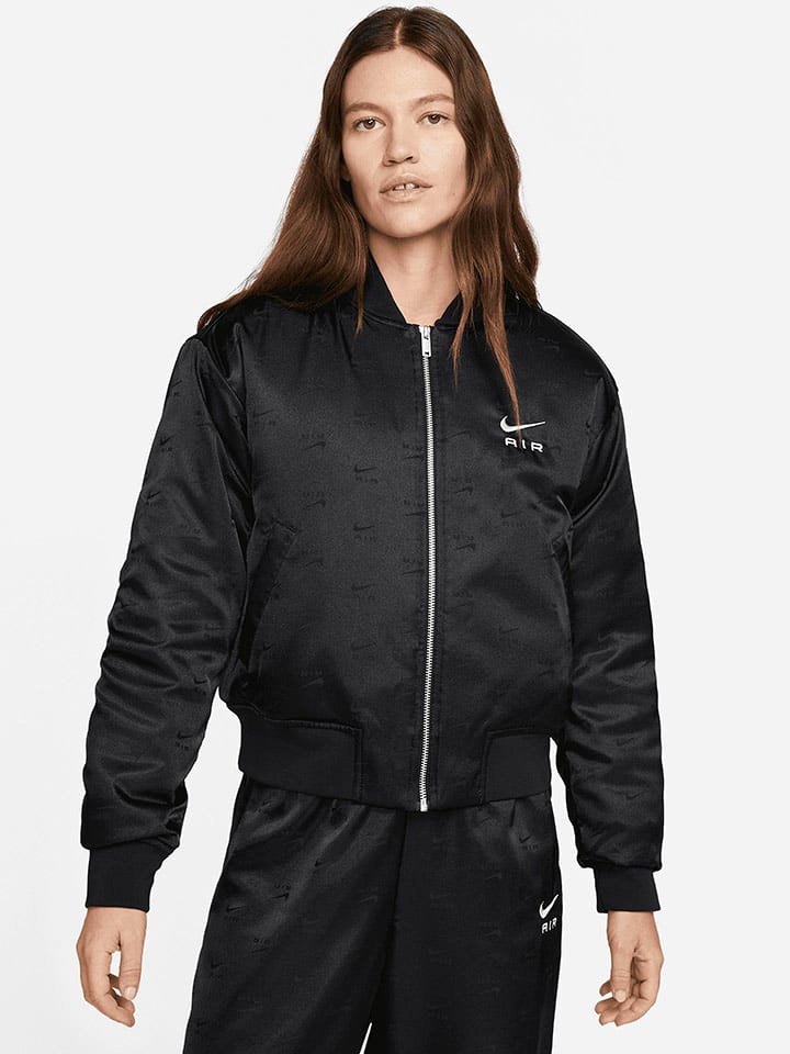 Nike Kurtka w kolorze czarnym