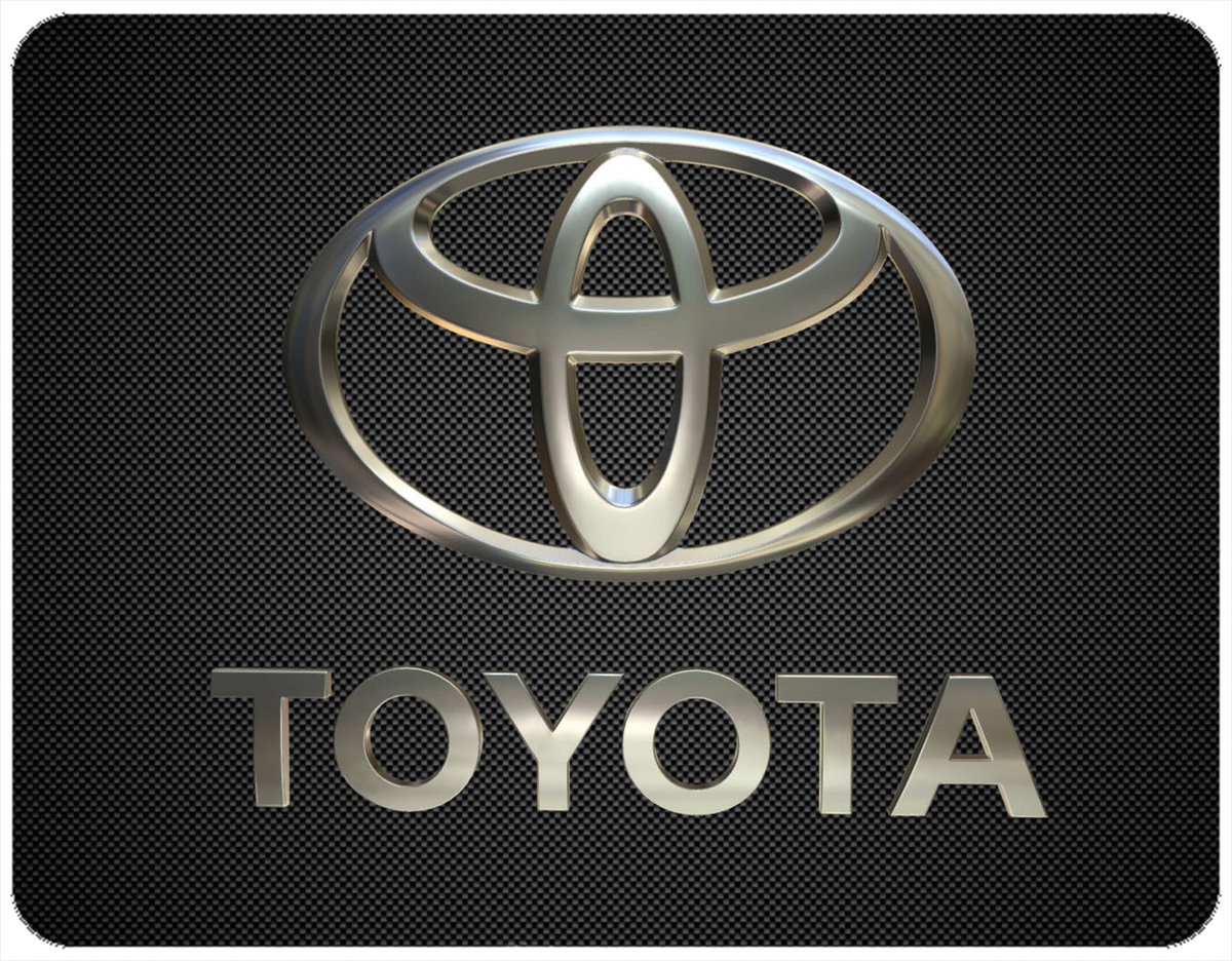 PODKŁADKA POD MYSZKĘ TOYOTA Z IMIENIEM 23x19CM DO LAPTOPA