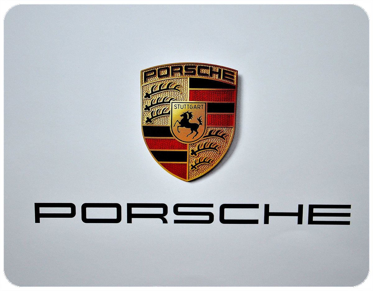 PODKŁADKA POD MYSZKĘ PORSCHE Z IMIENIEM 23x19CM DO LAPTOPA