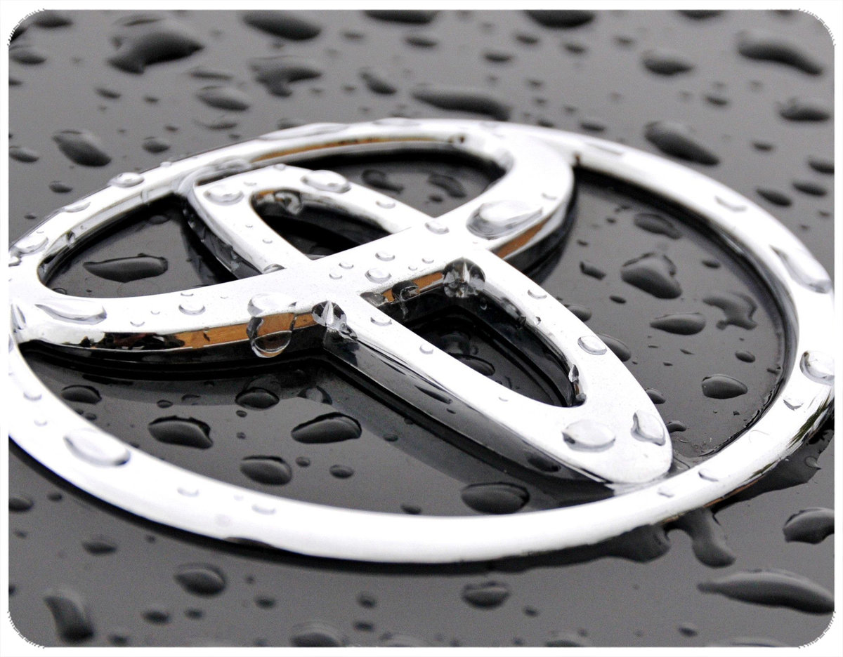 PODKŁADKA POD MYSZKĘ TOYOTA Z IMIENIEM 23x19CM DO LAPTOPA