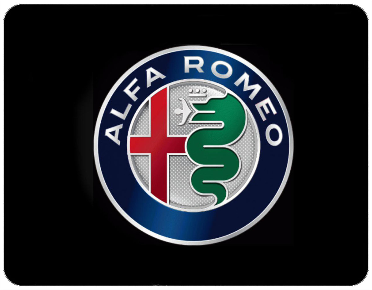 PODKŁADKA POD MYSZKĘ ALFA ROMEO Z IMIENIEM 23x19CM DO LAPTOPA