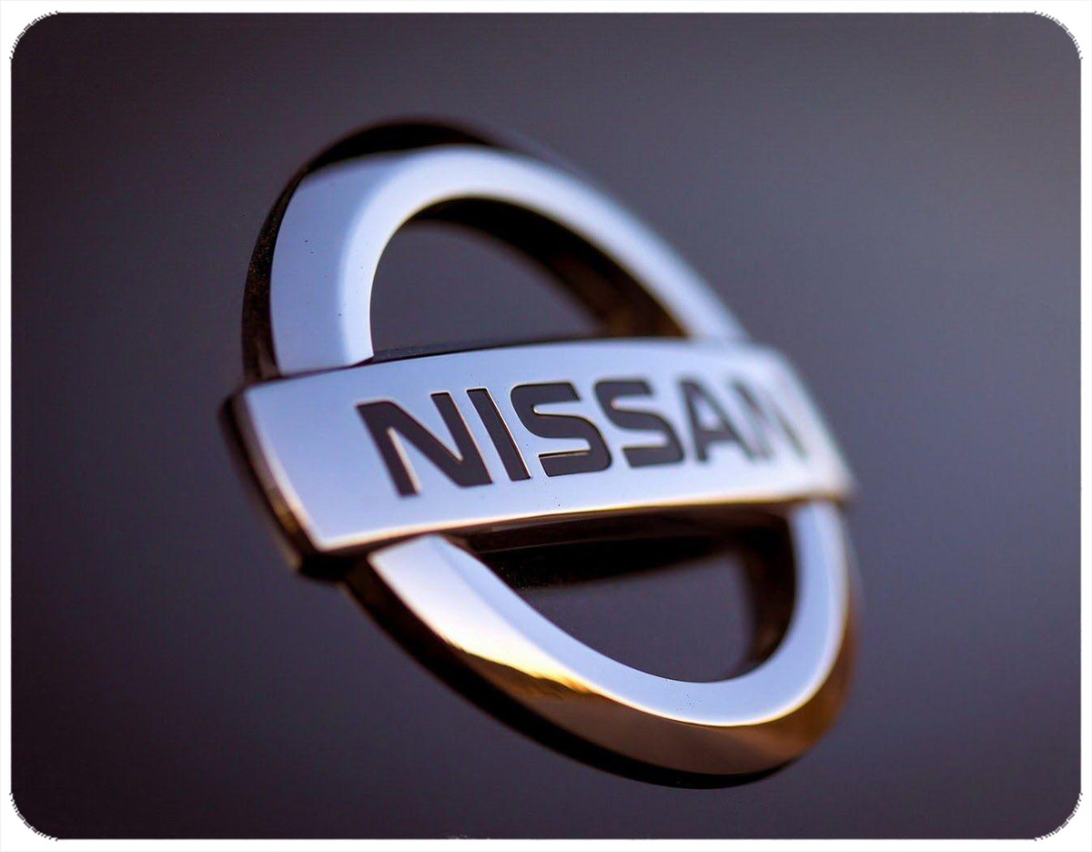 PODKŁADKA POD MYSZKĘ NISSAN Z IMIENIEM 23x19CM DO LAPTOPA