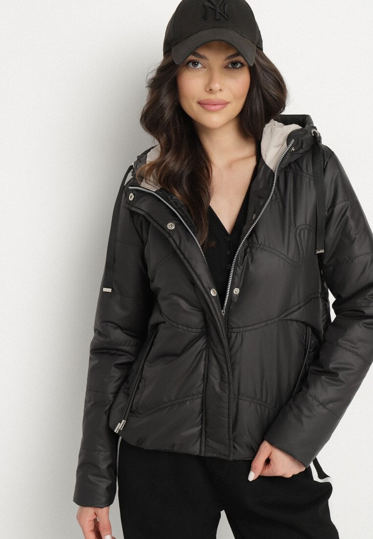 Czarna Casualowa Kurtka z Kapturem i Ozdobnymi Sznurkami Evialinae
