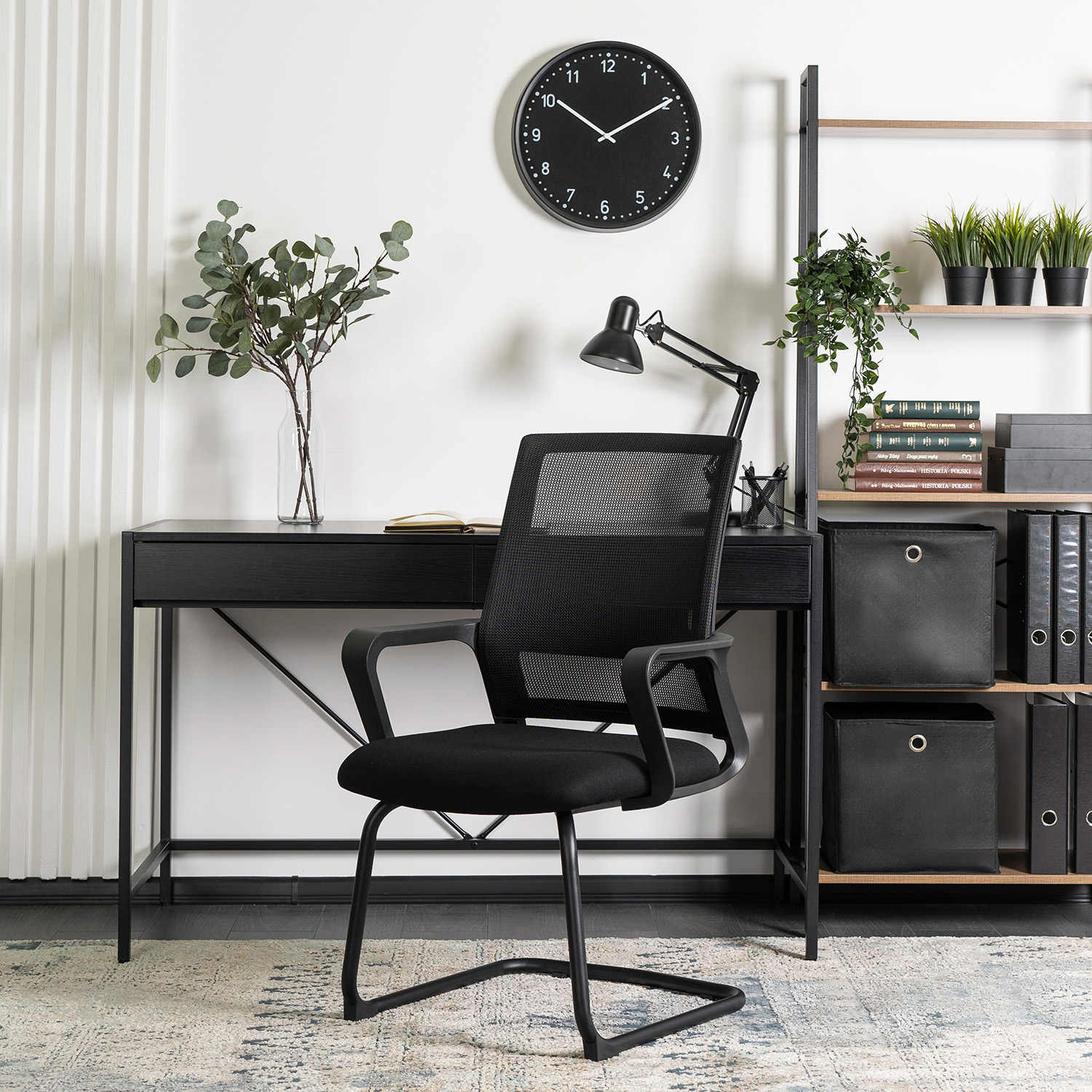Krzesło Konferencyjne Biurowe TAMMY Na Płozach Czarne Nowoczesne