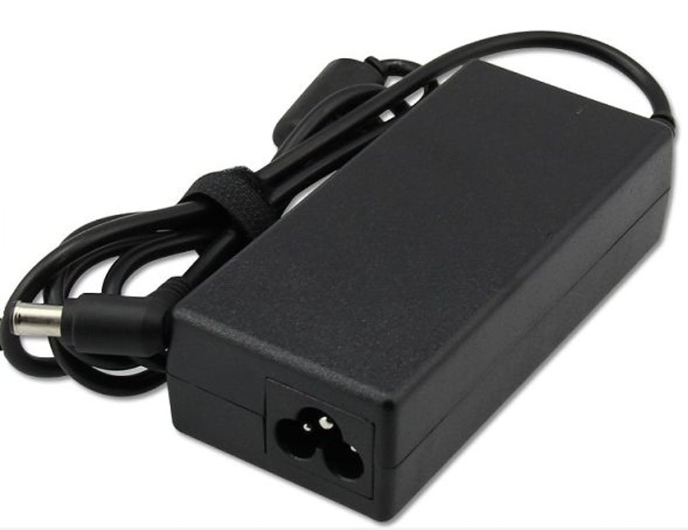 CoreParts MBA1094 adapter zasilający/ inwentor Wewnętrzna 63 W Czarny