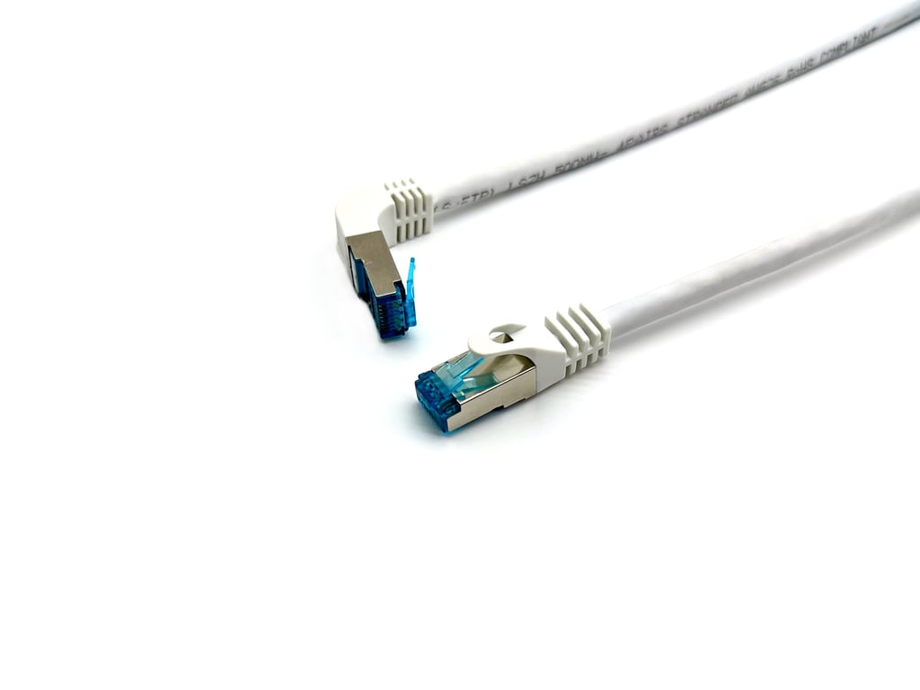 Equip 605804 kabel sieciowy Biały 5 m Cat6a S/FTP (S-STP)