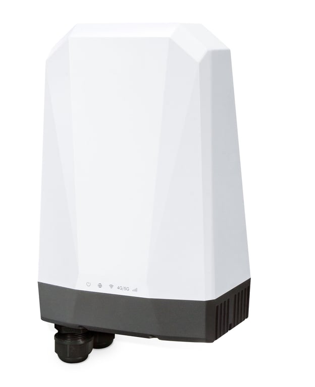 PLANET IP68-rated Industrial 5G NR Outdoor Unit with 1-port - 1-Port gateway/kontroler