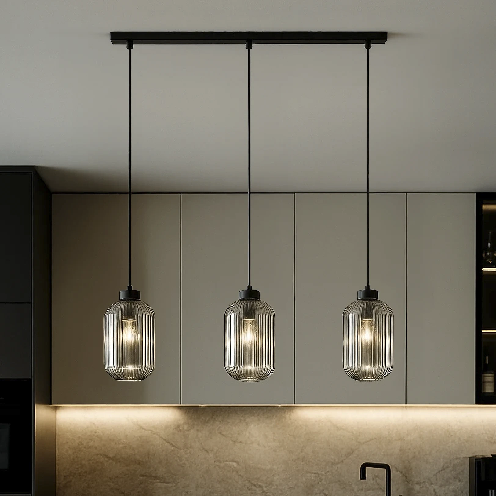 Lampa wisząca do jadalni nad prostokątny stół K-5754 z serii SILVA