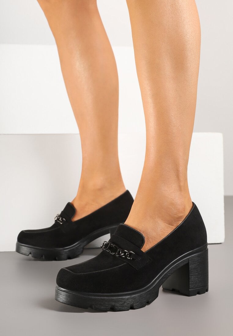Czarne Półbuty na Obcasie ze Skórzaną Wkładką i Łańcuchem Tuvaria
