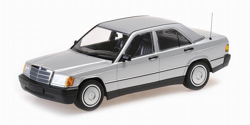 Minichamps Mercedes Benz 190E (201) 1982 Silve 1:18 155037004
