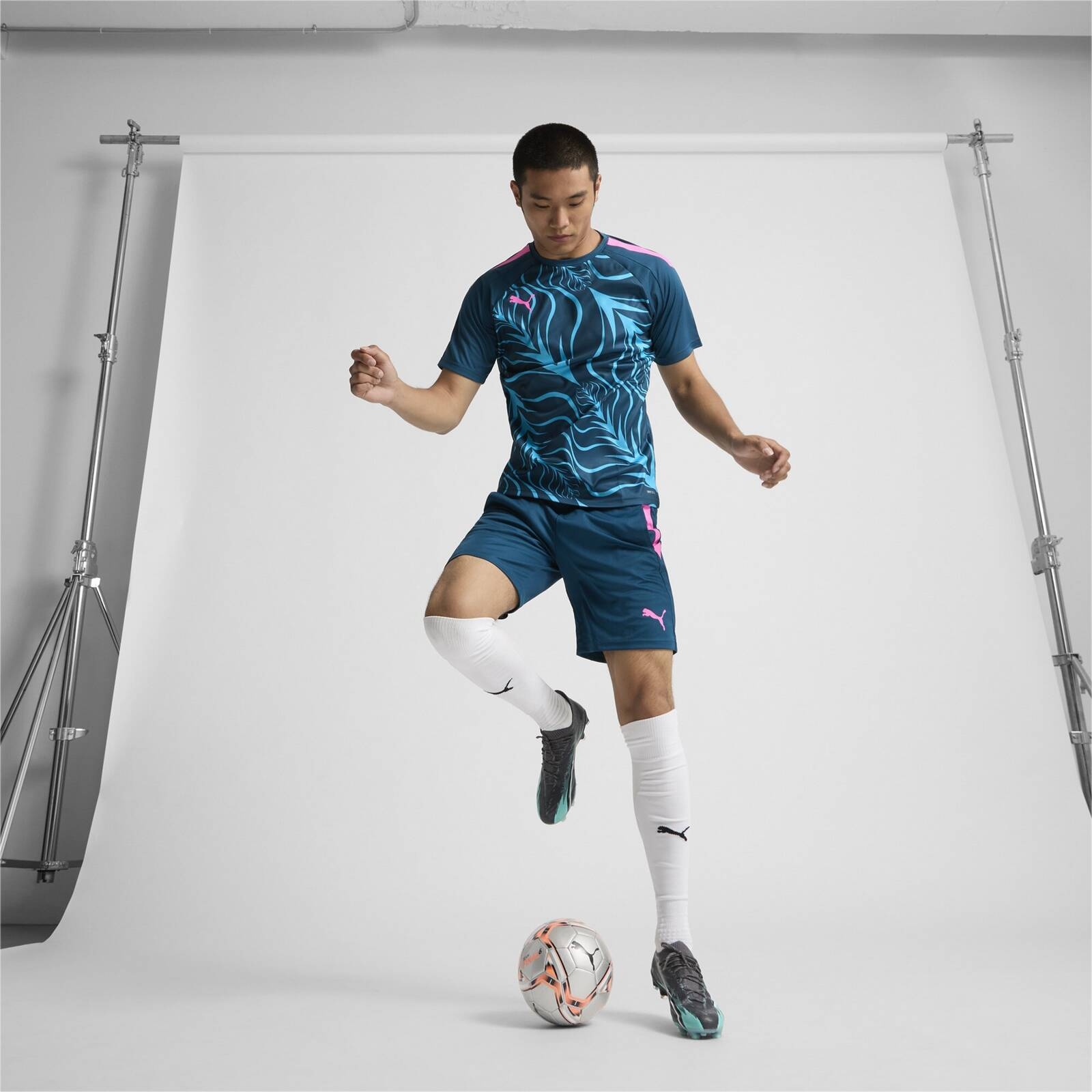 Piłka unisex Puma TEAMFINAL 21.6 MS srebrna 08331117