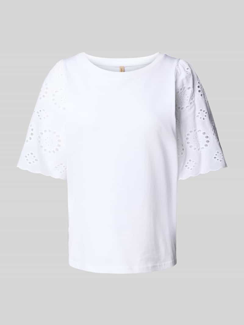T-shirt z haftem angielskim model ‘LORAINE’