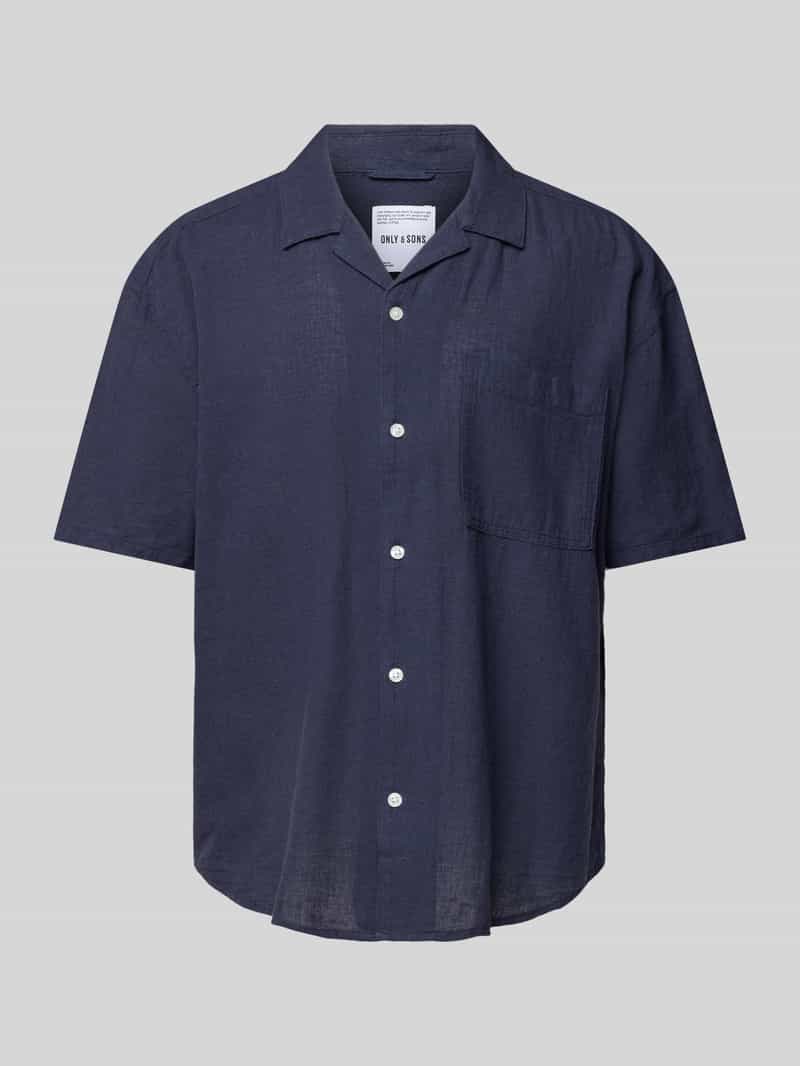 Koszula casualowa o kroju relaxed fit z rękawem o dł. 1/2 model ‘CAIDEN’