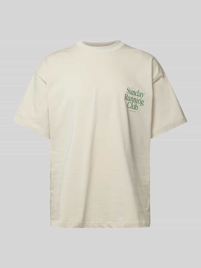 T-shirt o kroju oversized z nadrukowanym napisem model ‘Sunday Running Club’