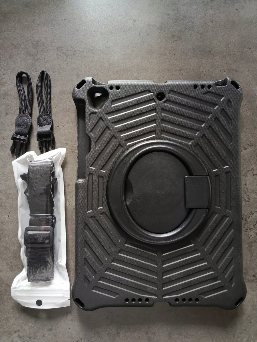 Etui Case do iPad 10,2 Czarne z Paskiem