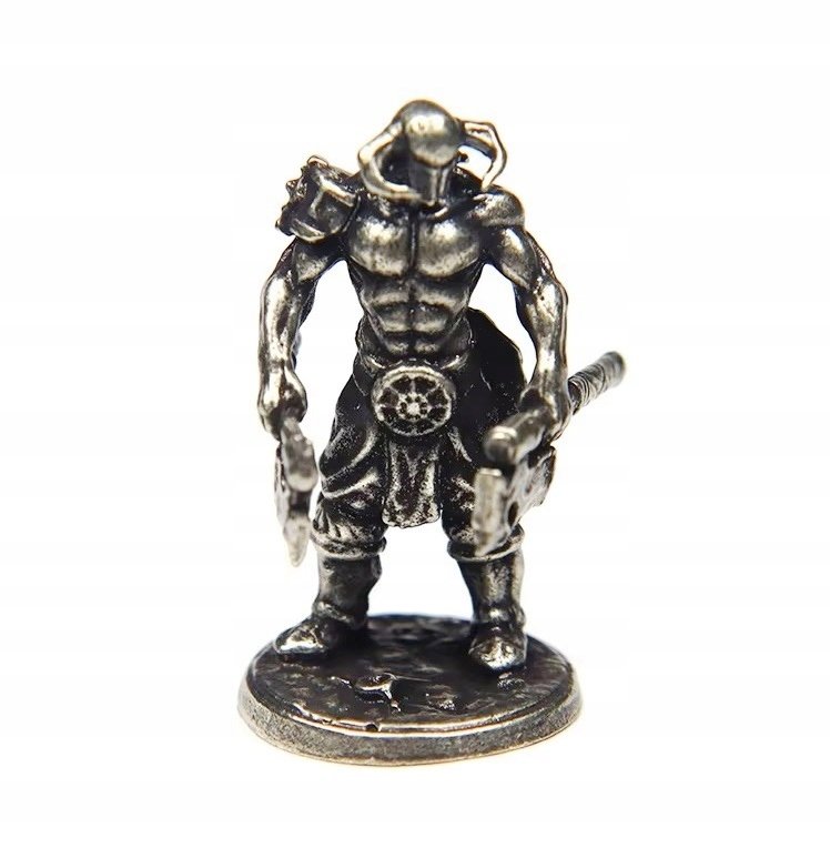 MOSIĘŻNA FIGURKA DEKORACYJNA ŚREDNIOWIECZNY WOJOWNIK, ŻOŁNIERZ VINTAGE STYL