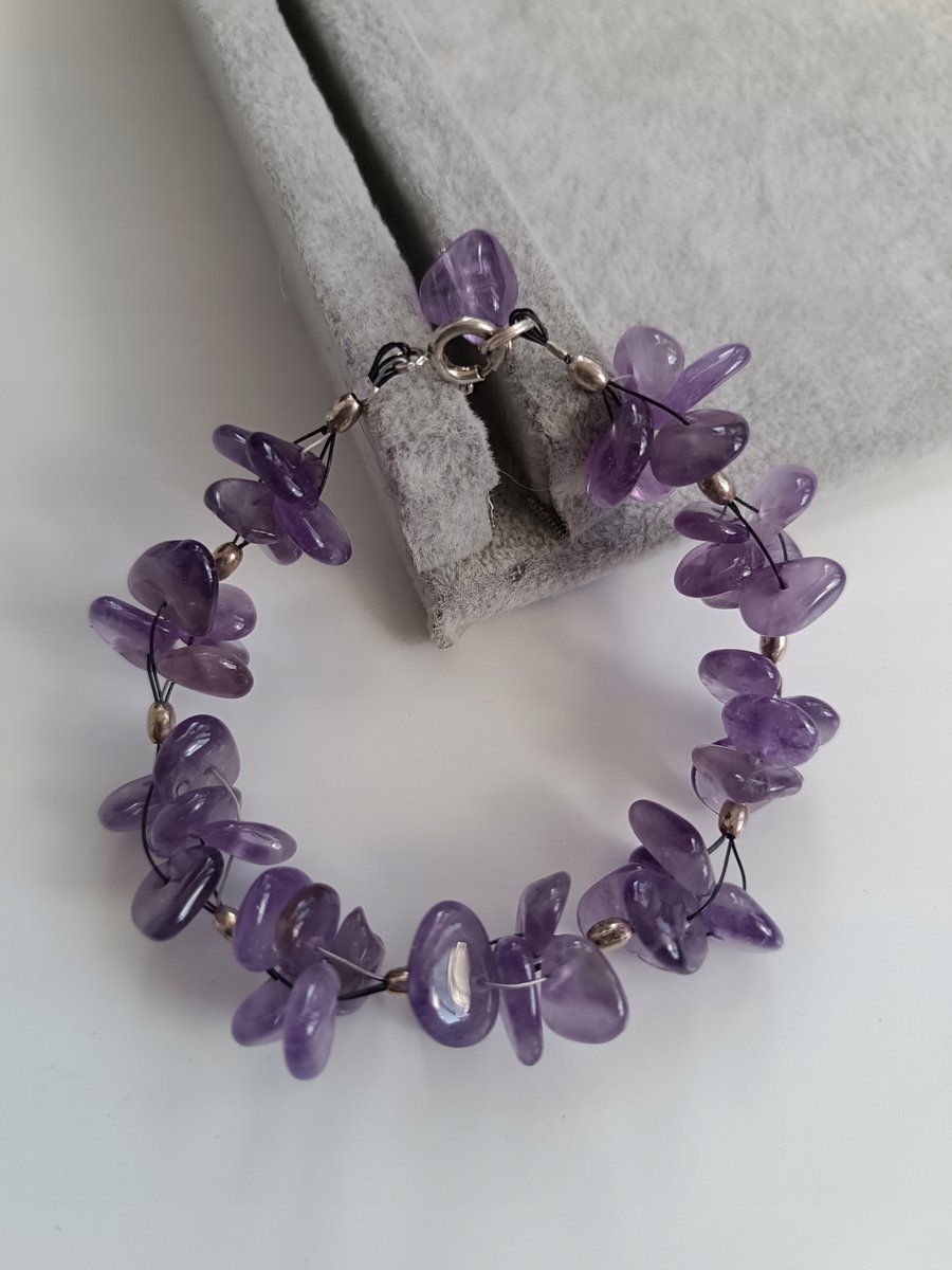 FIOLETOWA CIEKAWA BRANSOLETKA AMETYST NA STRUNIE SREBRO 925