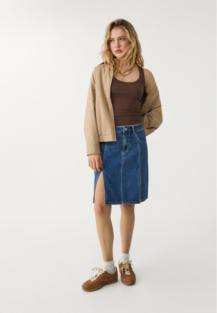 Stradivarius Jeansowa spódnica średniej długości z podwójnym rozcięciem Denim 42