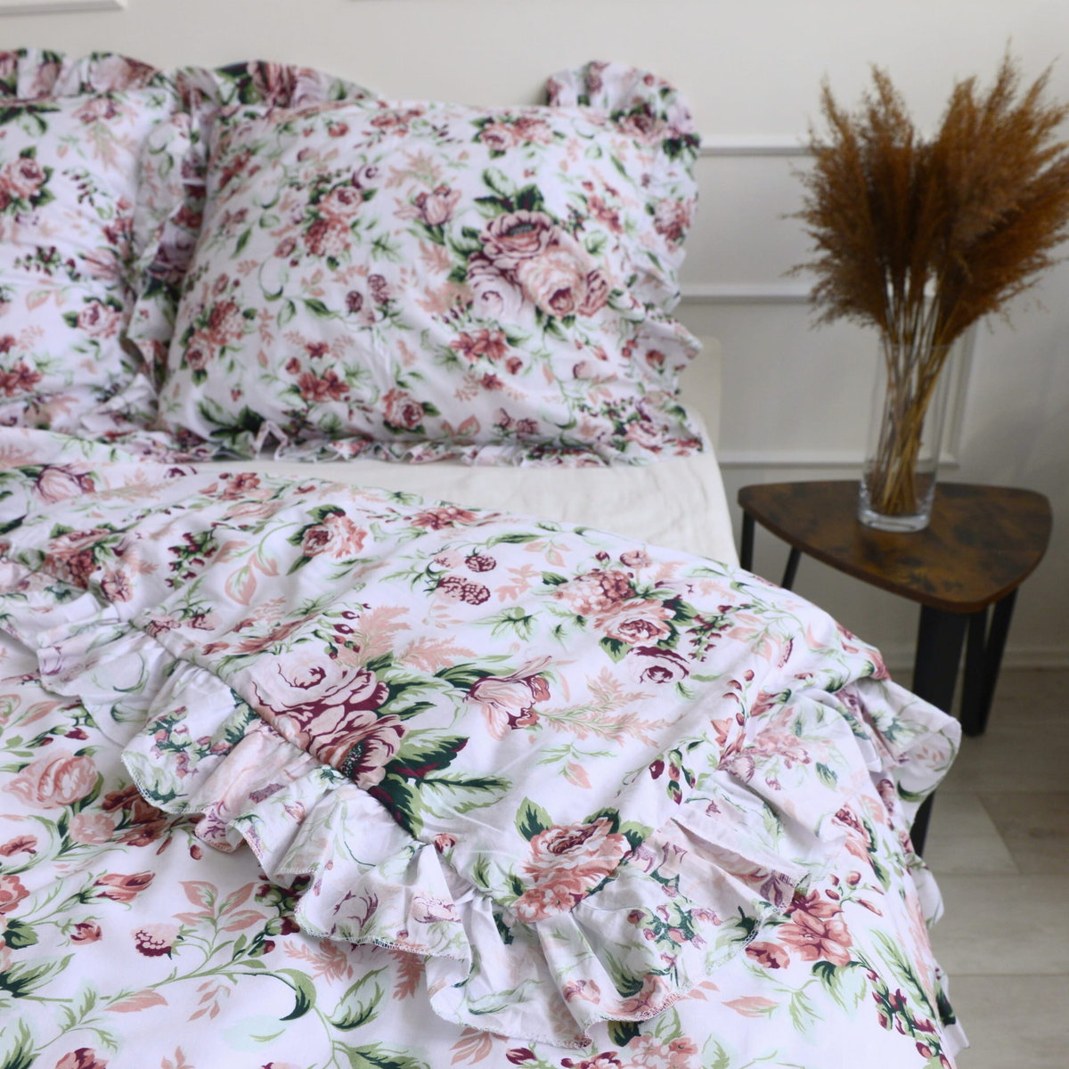 Pościel bawełniana z falbanką - retro kwiaty [Rozmiar: 200/200 i 2x70/80]