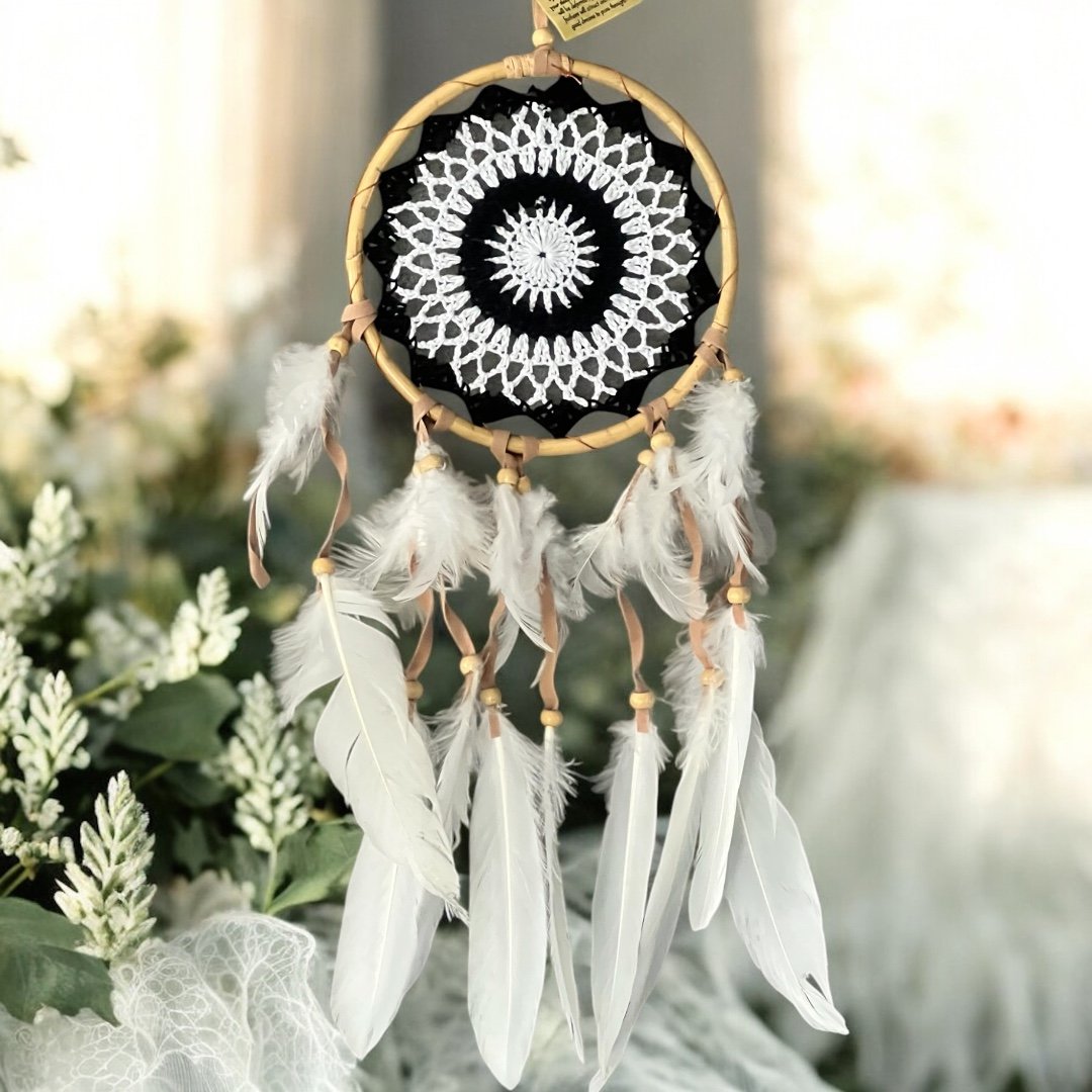 Łapacz snów szydełkowy boho dekoracja ścienna amulet idealny prezent 16cm