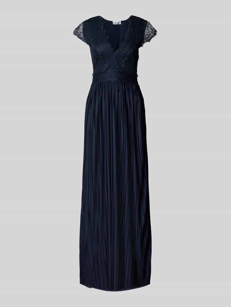 Sukienka wieczorowa z efektem podpalenia model ‘Emelie’