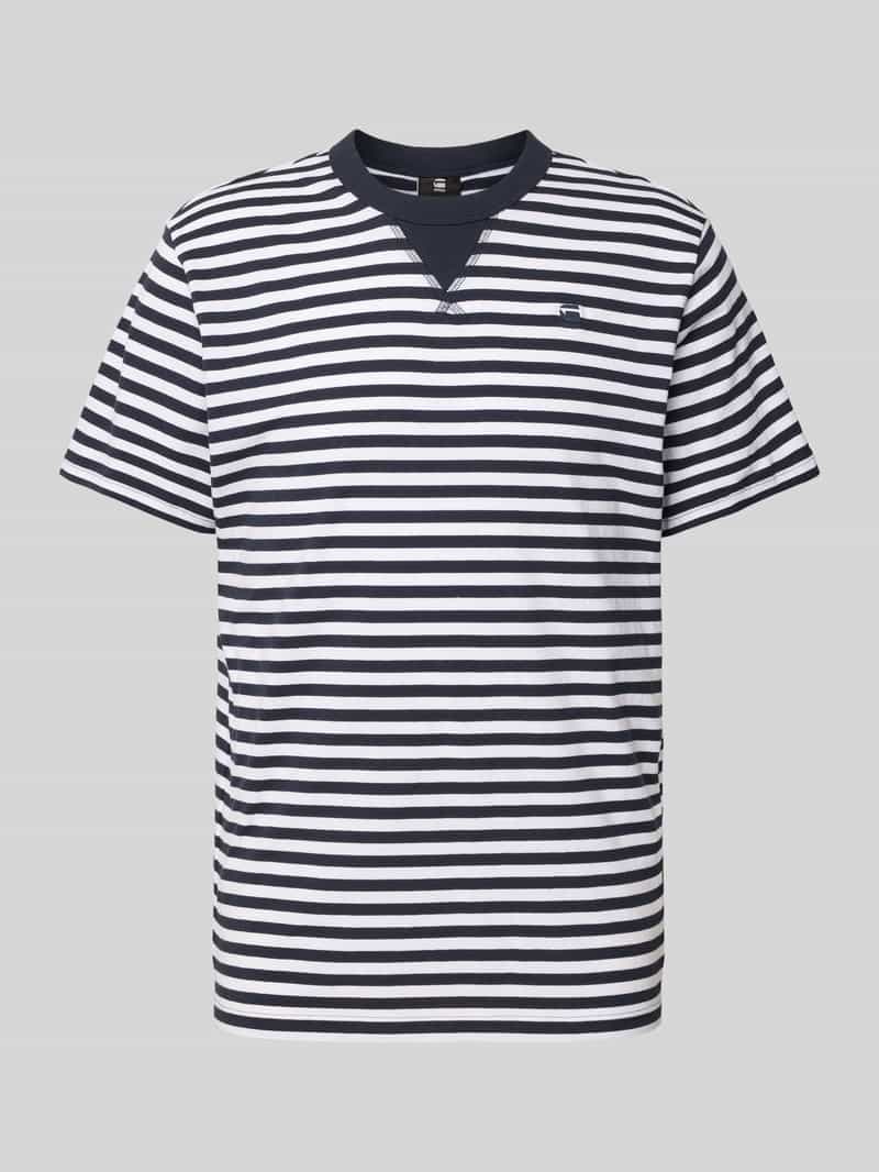 T-shirt z wyhaftowanym logo