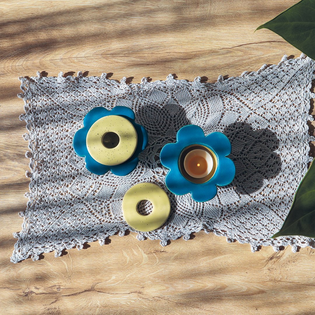 Ręcznie wykonany ceramiczny świecznik -Kwiat