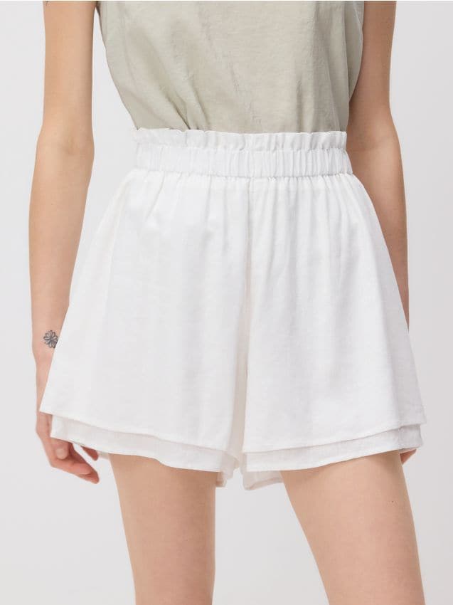 Reserved - Szorty z lnem i wiskozą - biały
