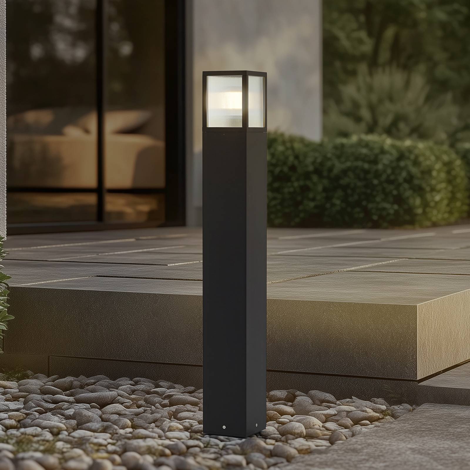 Słupek oświetleniowy Lucande Klemens, 90 cm, czarny, metal, IP54