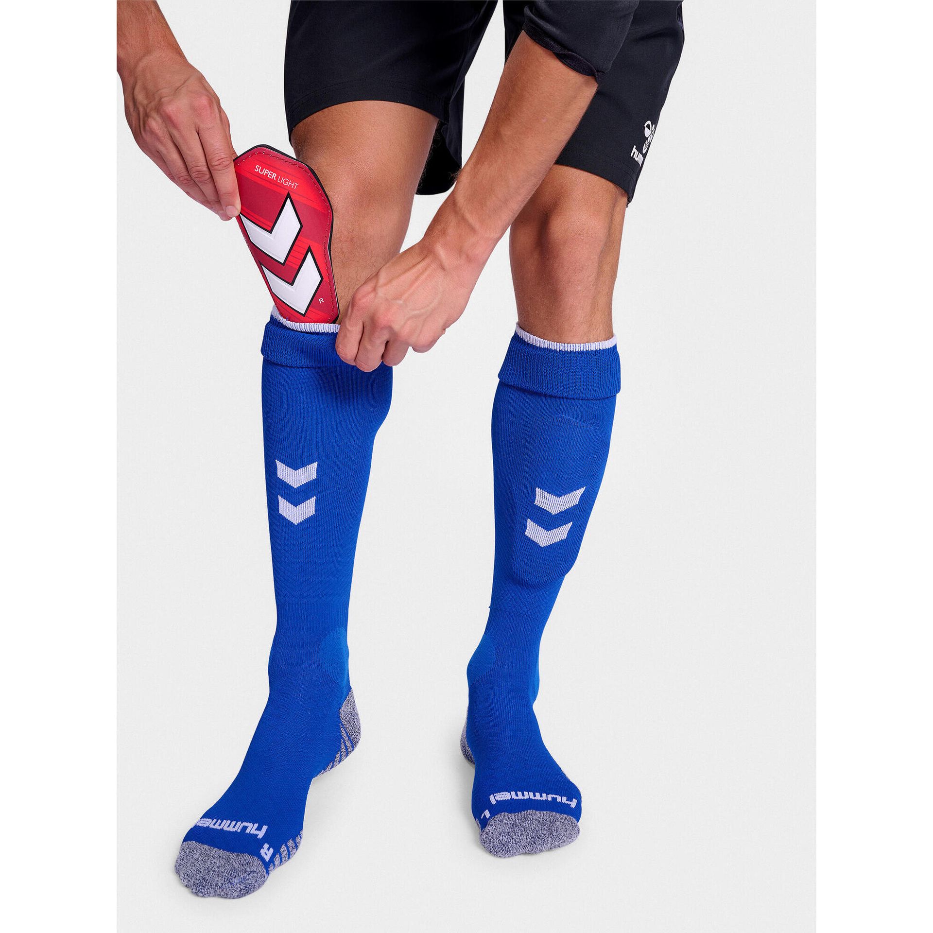 Ochraniacze Na Goleń Hummel Hmlshin Guards R. L Czerwony
