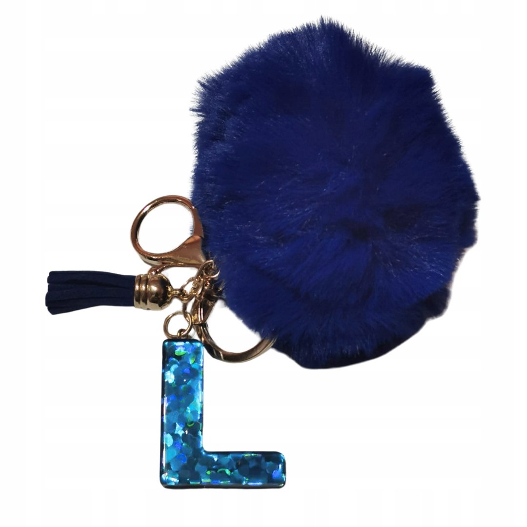 Puszysty breloczek z literą L - hit sezonu