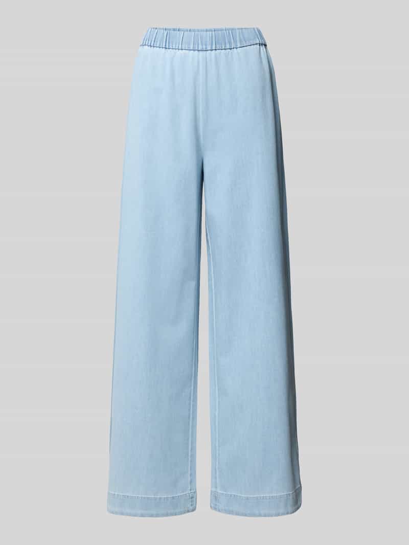 Spodnie dresowe o kroju regular fit z rozkloszowanymi nogawkami