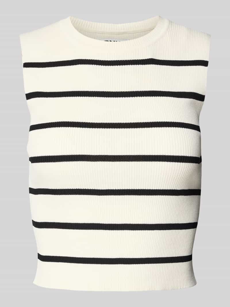 Top krótki o kroju slim fit z mieszanki wiskozy