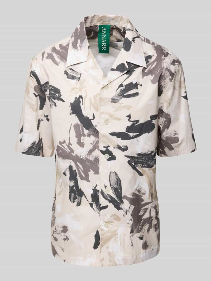 Koszula casualowa o kroju relaxed fit z kołnierzem z połami