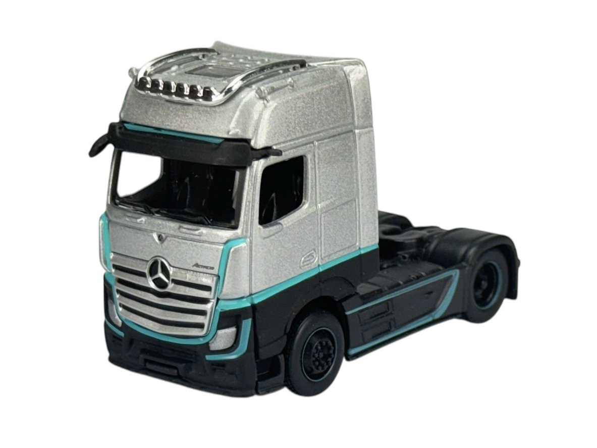 MAISTO DESIGN MERCEDES-BENZ ACTROS 1851 SREBRNY 1:64 12389